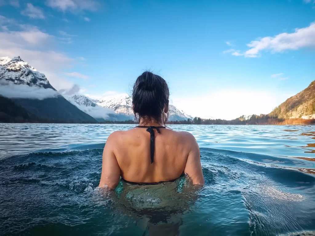 cold water swimming