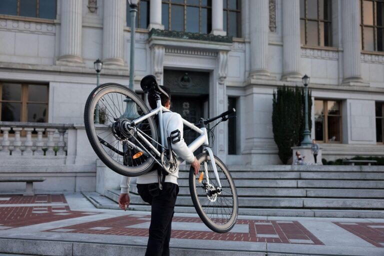 Bike Commuting Survival Guide: How to Look Professional After Cycling to Work